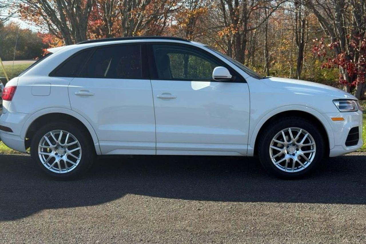 2016 Audi Q3 Komfort - Photo #1