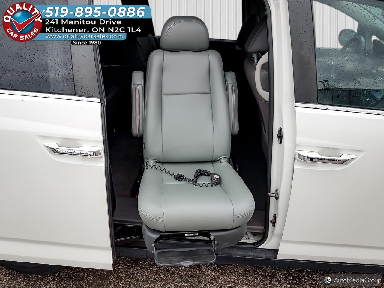 2017 Honda Odyssey EX-L *LEATHER-SUNROOF* Photo