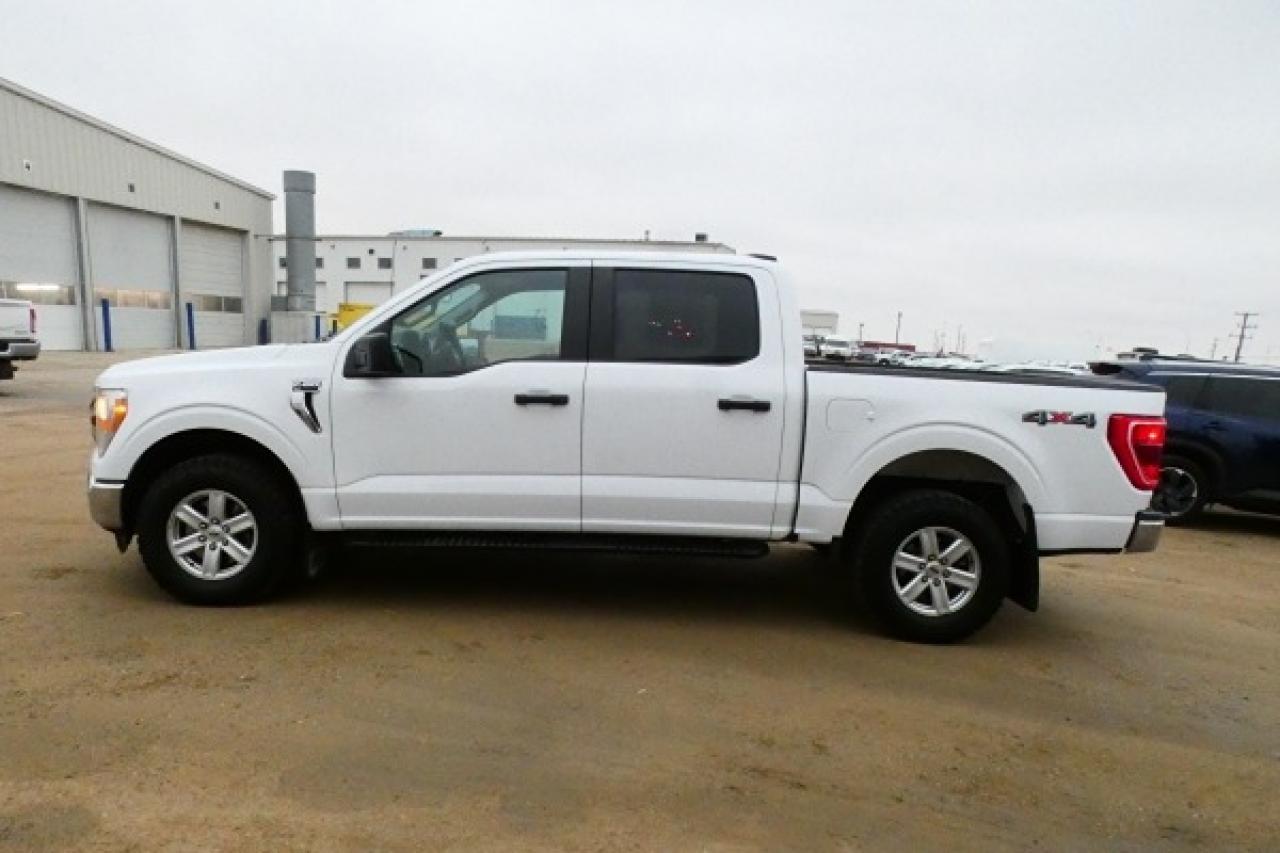 2022 Ford F-150 XLT ecoboost w/cloth seats, BUC