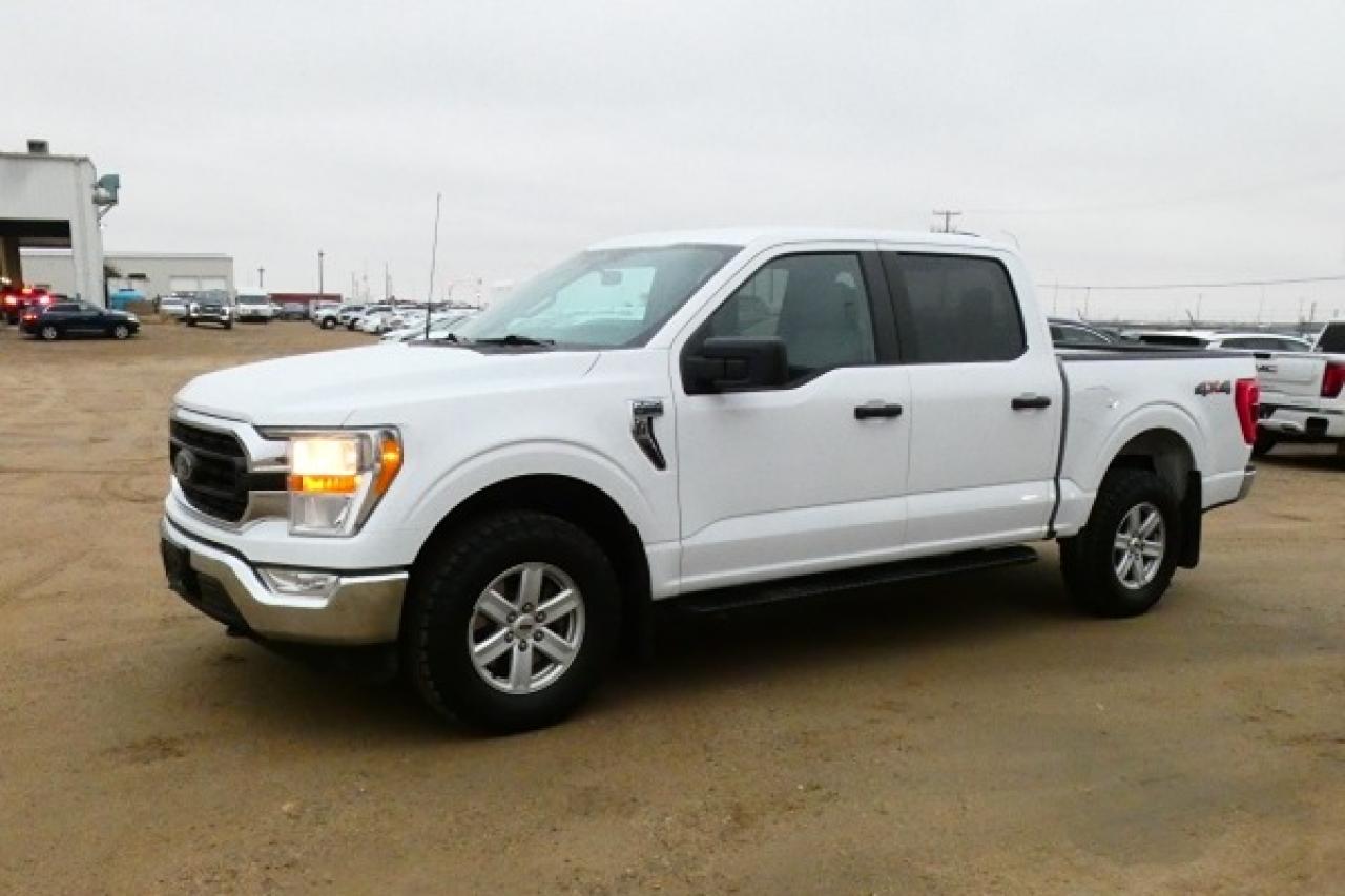 2022 Ford F-150 XLT ecoboost w/cloth seats, BUC - Photo #2