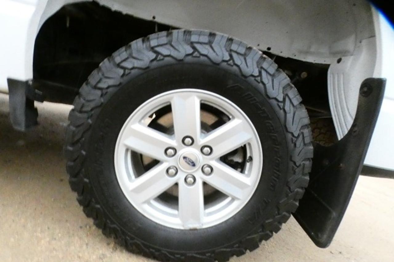 2022 Ford F-150 XLT ecoboost w/cloth seats, BUC - Photo #17