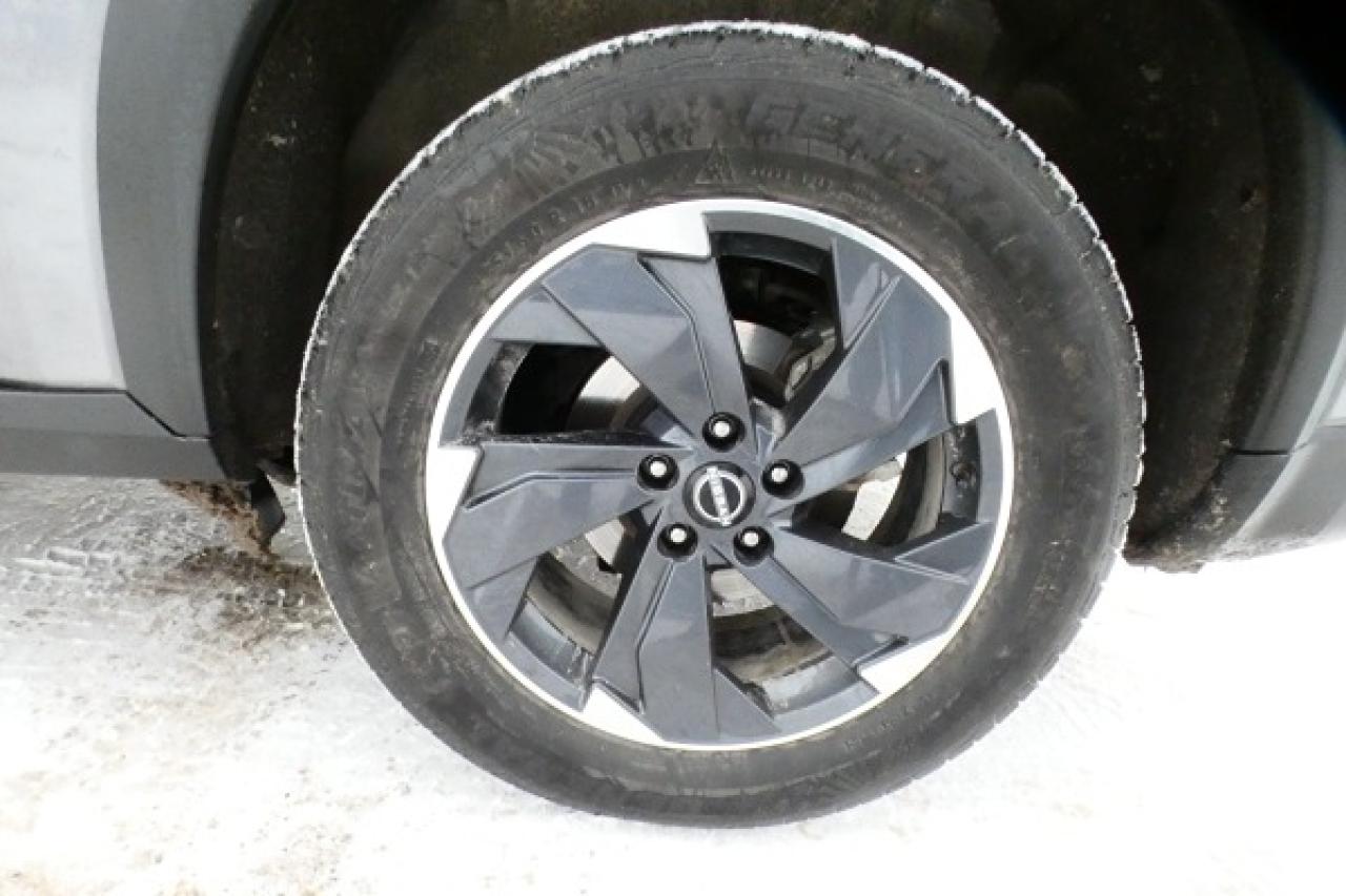 2024 Nissan Rogue SV AWD w/Htd cloth, moonroof, BUC - Photo #19