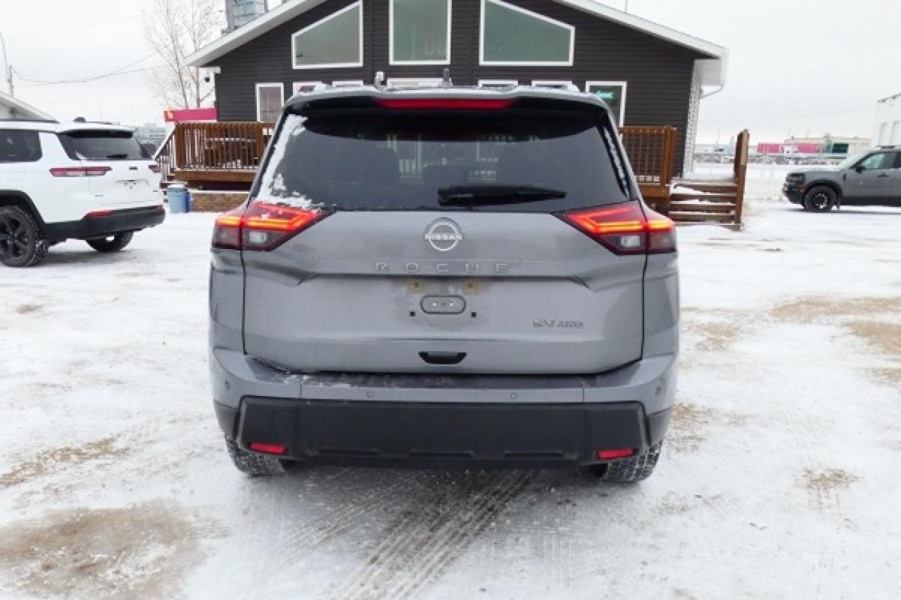 2024 Nissan Rogue SV AWD w/Htd cloth, moonroof, BUC - Photo #7