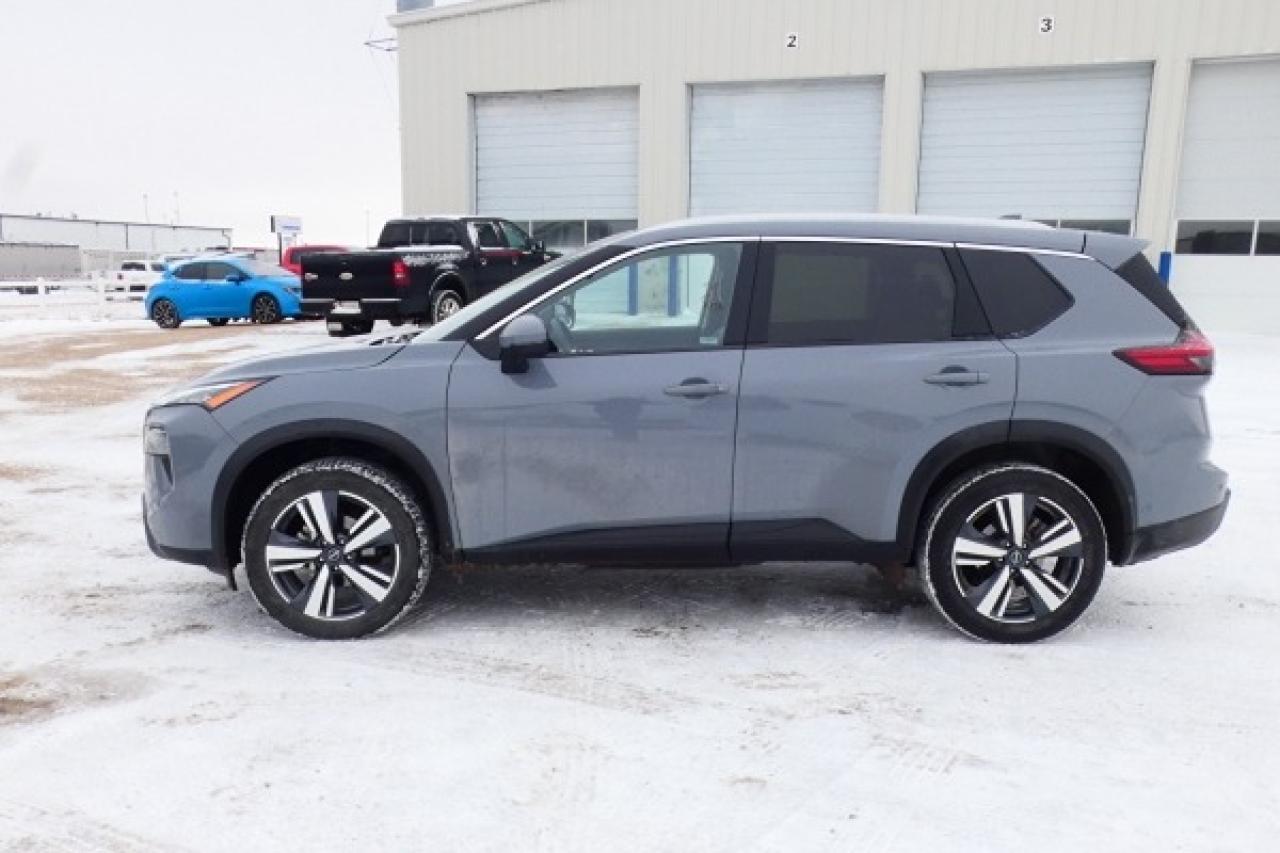 2024 Nissan Rogue SL AWD w/Htd Leather, pano S/R, NAV, BUC - Photo #1