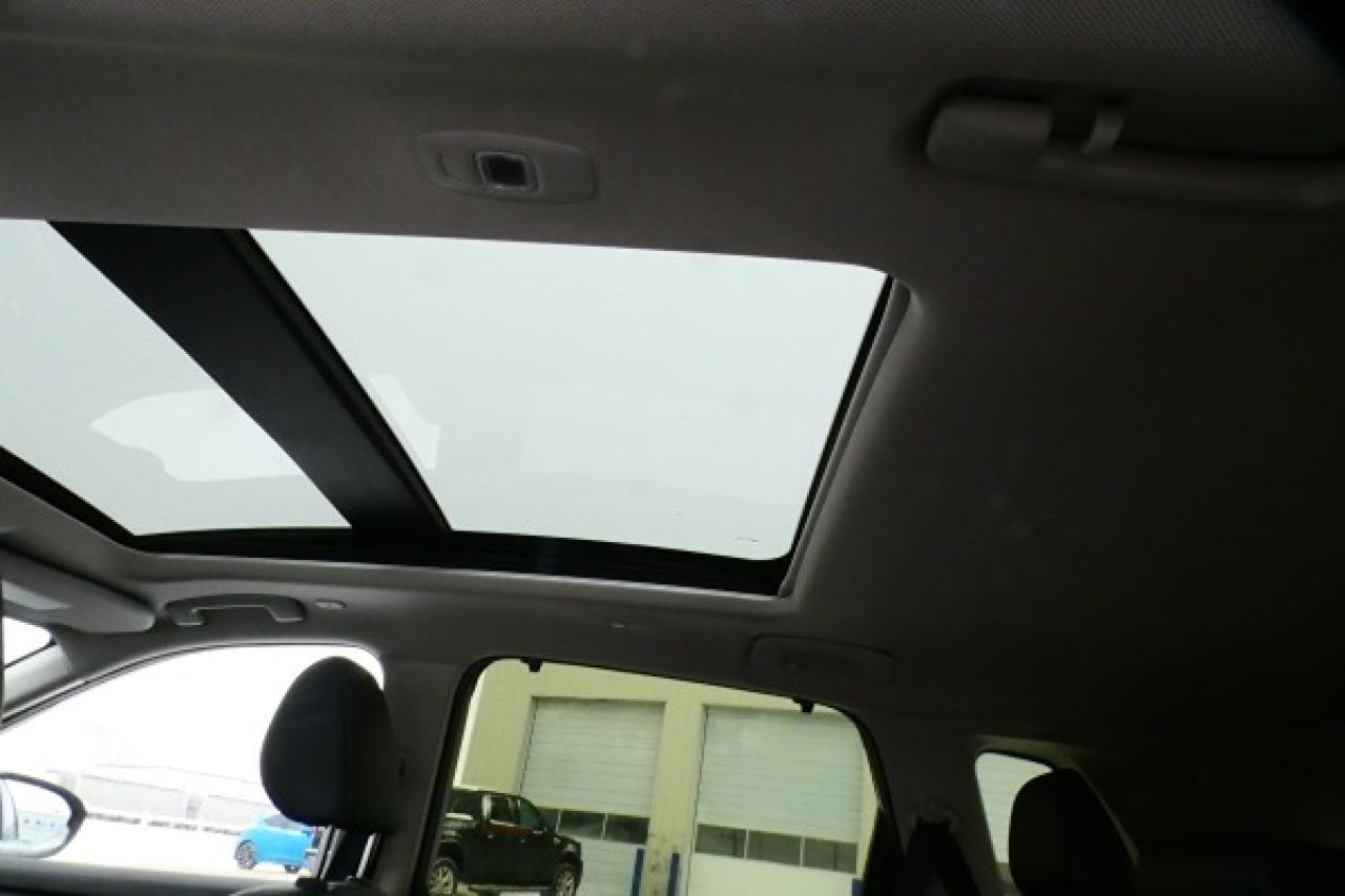 2024 Nissan Rogue SL AWD w/Htd Leather, pano S/R, NAV, BUC - Photo #18