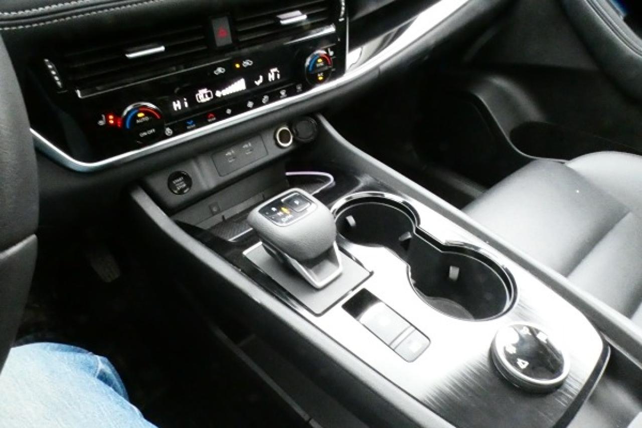 2024 Nissan Rogue SL AWD w/Htd Leather, pano S/R, NAV, BUC - Photo #17