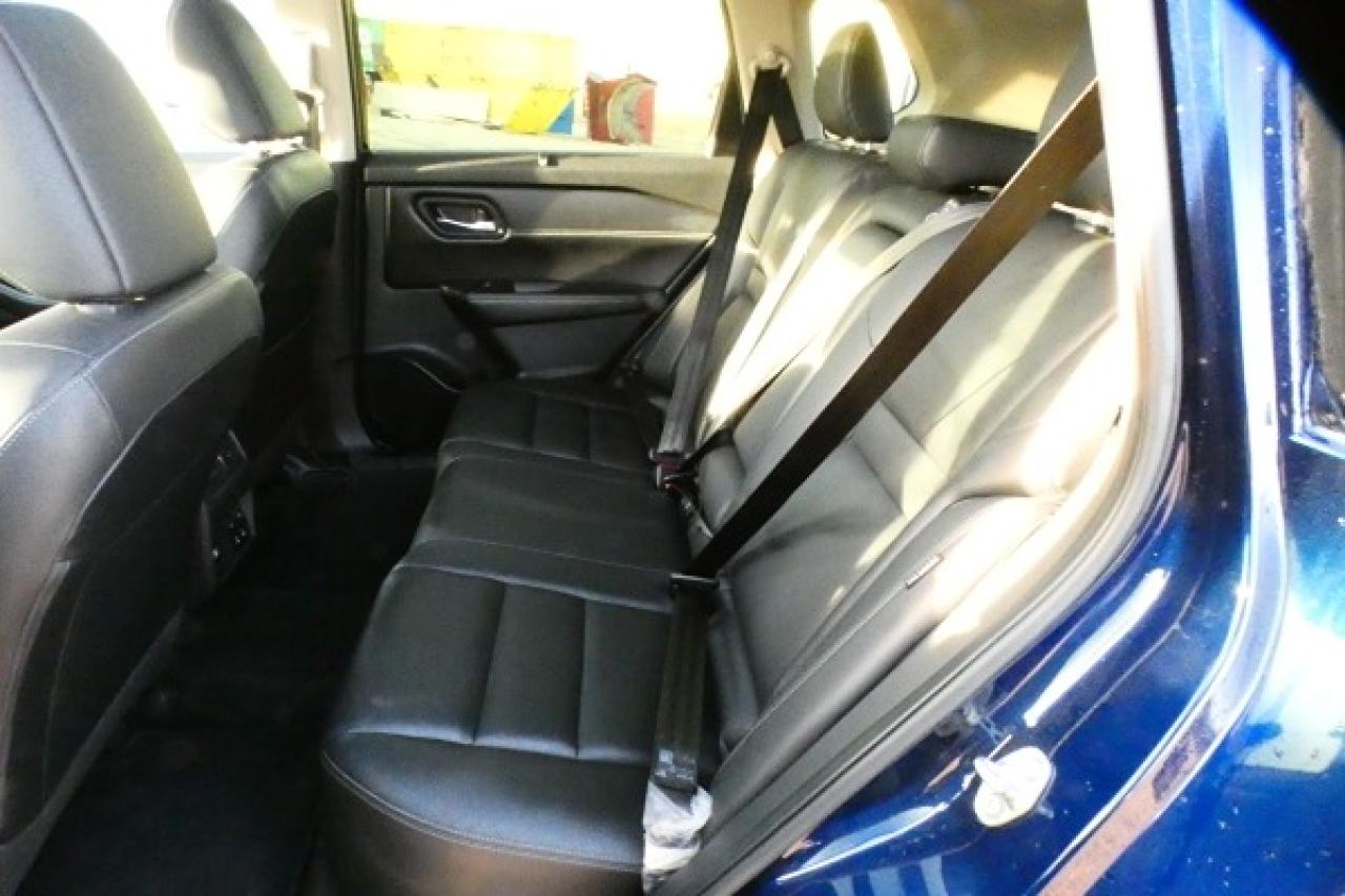 2024 Nissan Rogue SL AWD w/Htd Leather, pano S/R, NAV, BUC - Photo #10