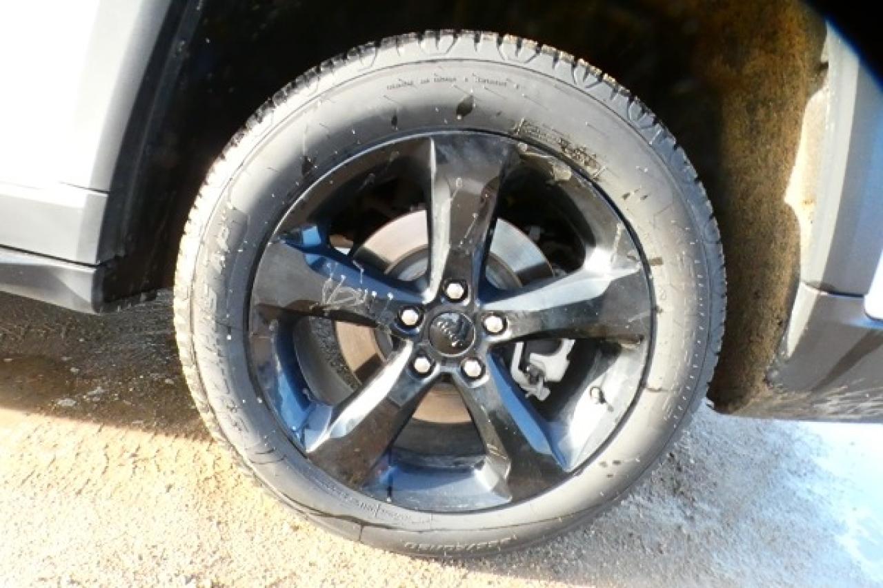 2024 Jeep Grand Cherokee L. Limited 4x4 w/H&C Learther, pano S/R, NAV, BUC - Photo #20