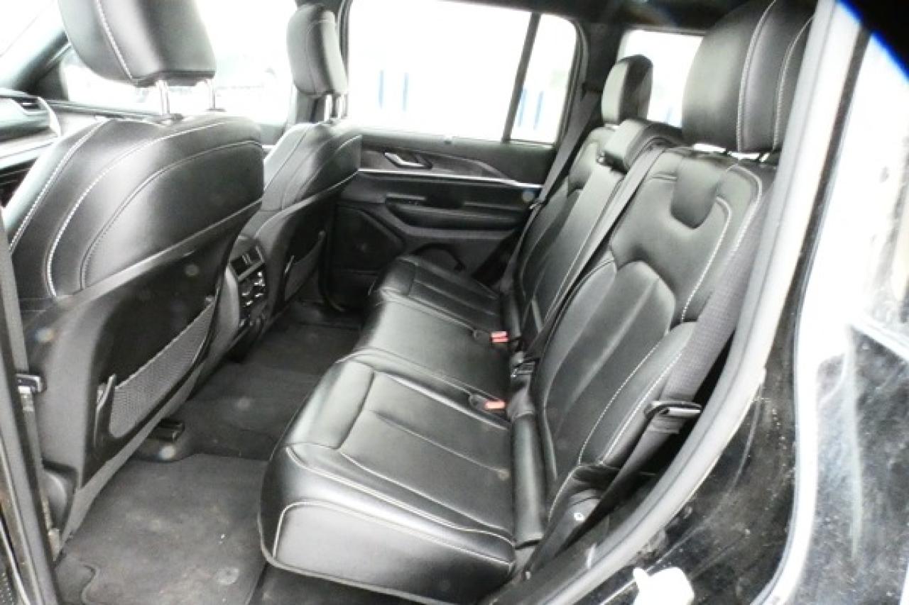 2024 Jeep Grand Cherokee Limited 4x4 w/H&C Leather, pano S/R, NAV, BUC - Photo #10