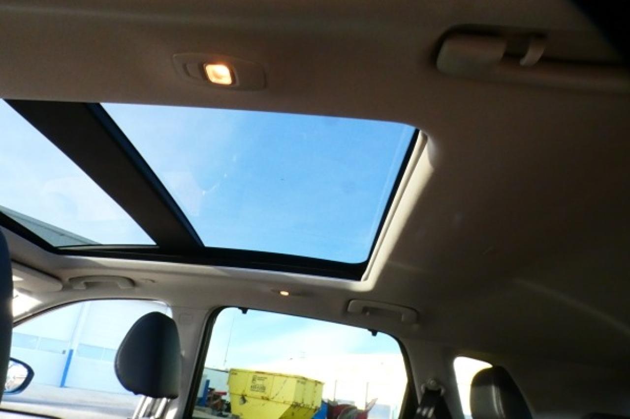 2024 Nissan Rogue SL AWD w/Htd Leather, pano S/R, NAV, BUC - Photo #18