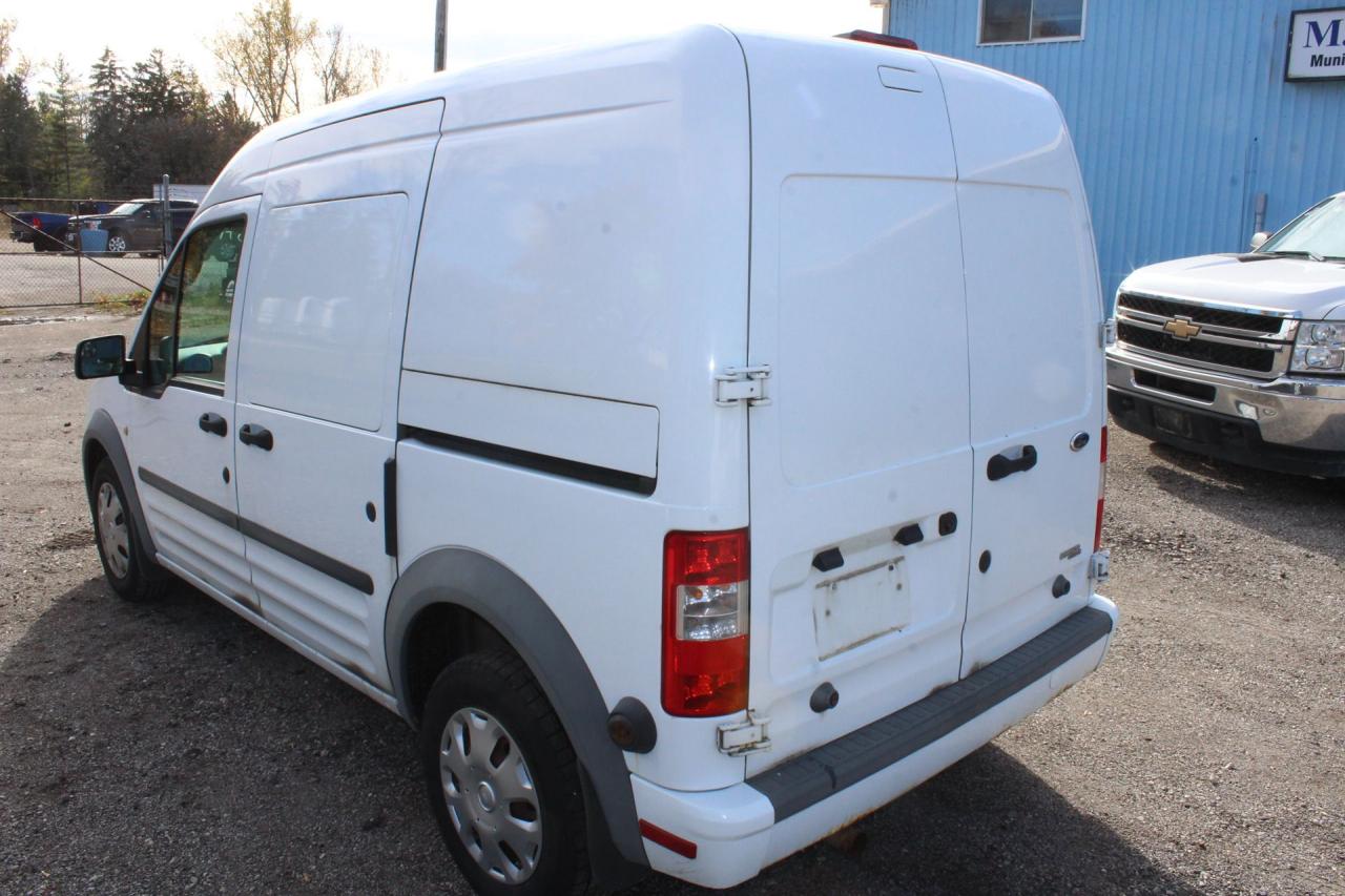 2013 Ford Transit Connect XLT Photo3