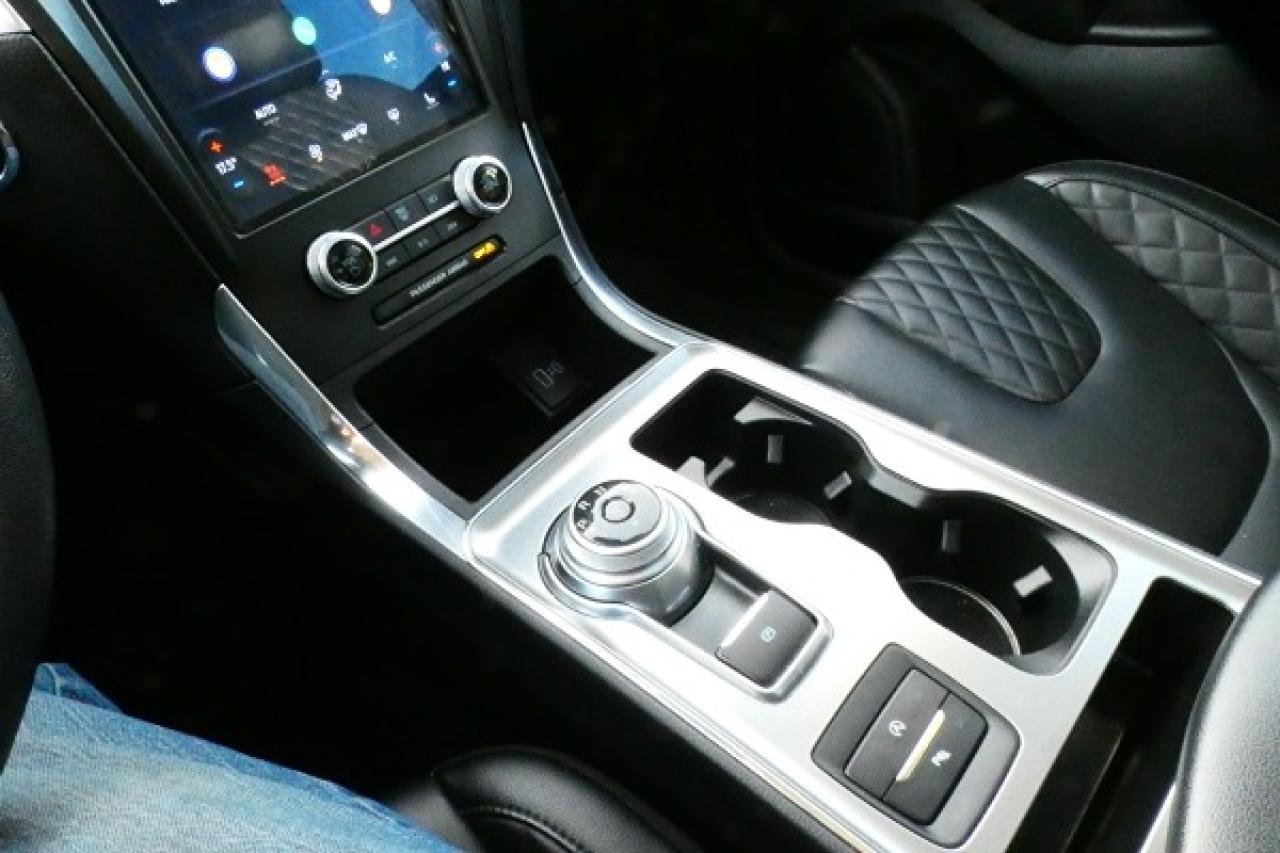 2024 Ford Edge Titanium AWD w/Htd Leather, pano S/R, BUC - Photo #16