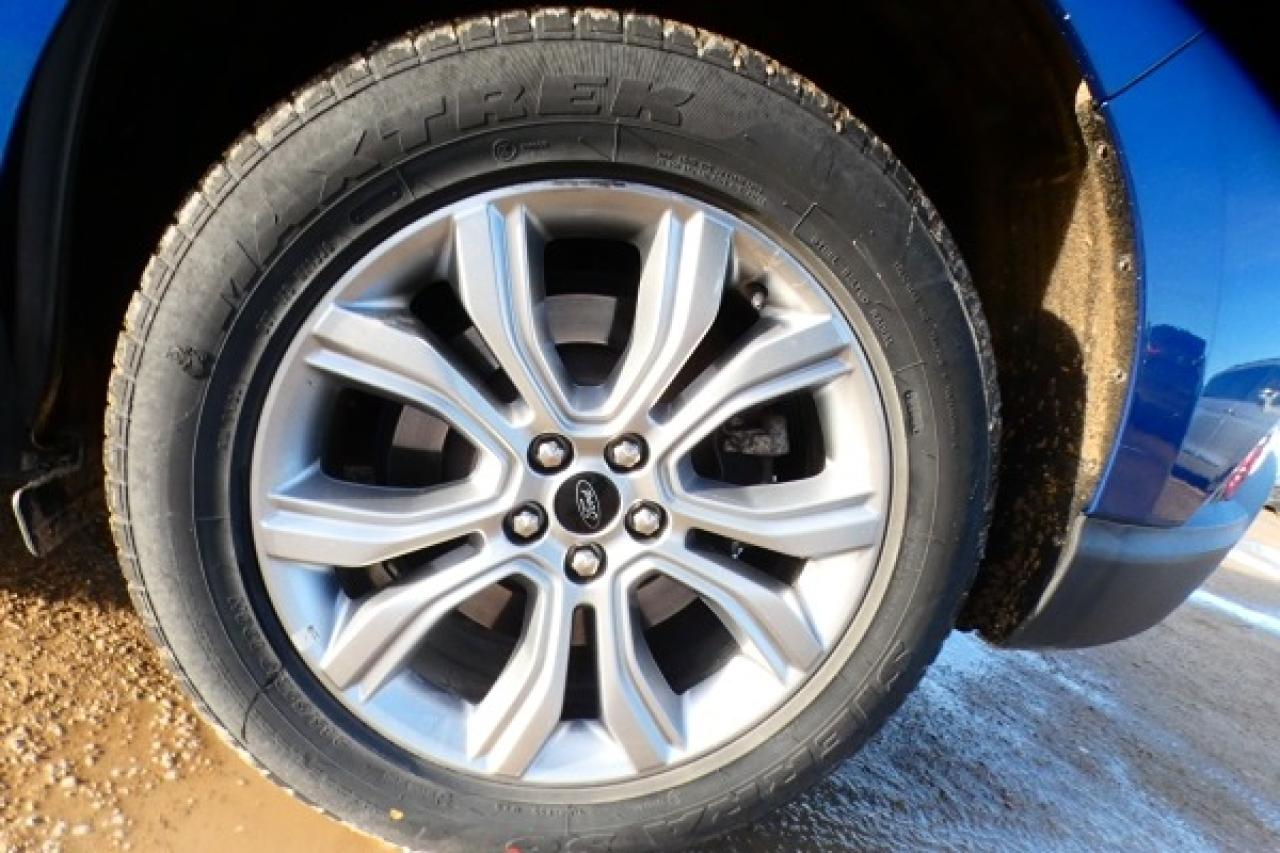 2024 Ford Edge Titanium AWD w/Htd Leather, pano S/R, BUC - Photo #19