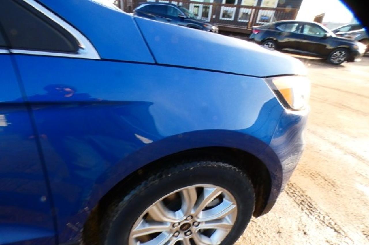 2024 Ford Edge Titanium AWD w/Htd Leather, pano S/R, BUC - Photo #48