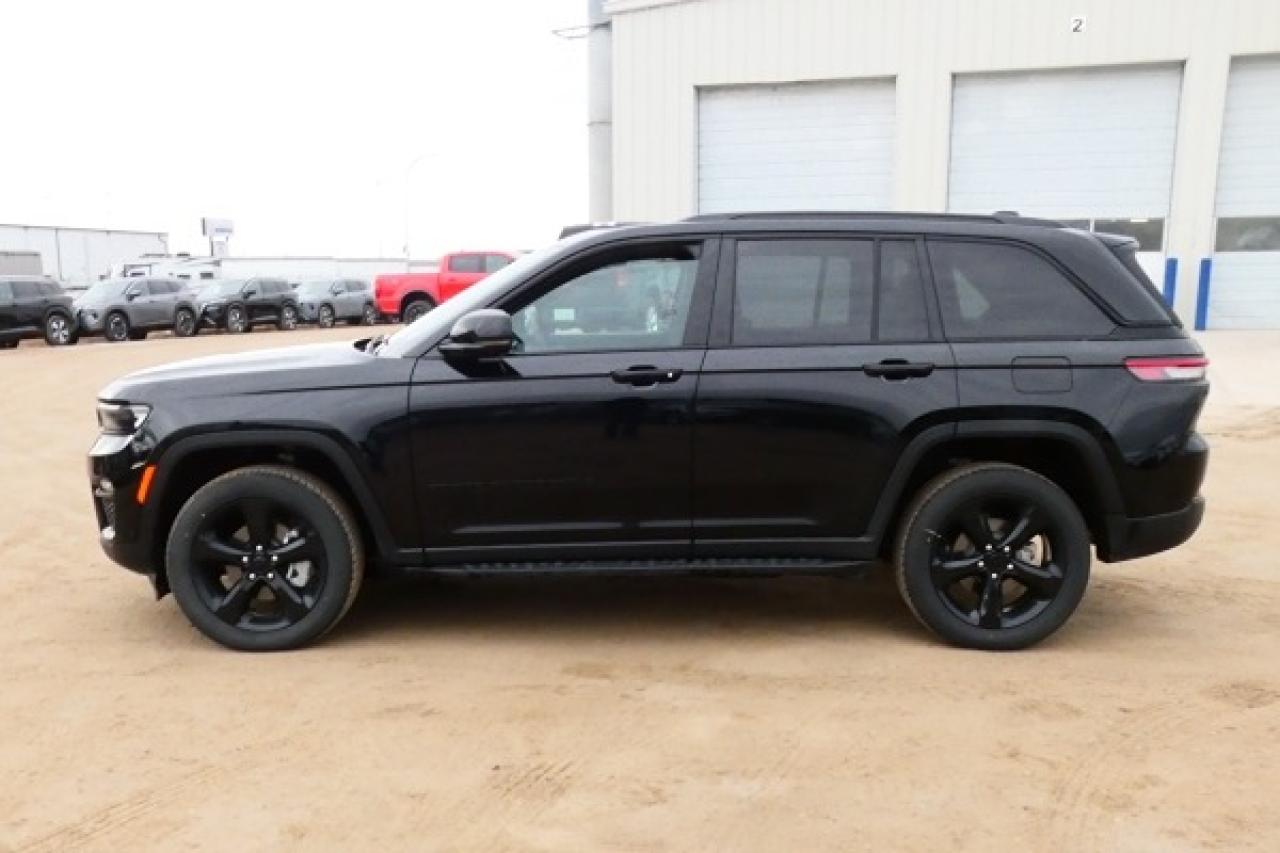 2024 Jeep Grand Cherokee Limited 4x4 w/H&C Leather, pano S/R, NAV, BUC