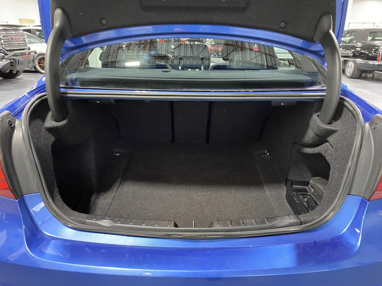 2018 BMW 3 Series 328d xDrive - Photo #18