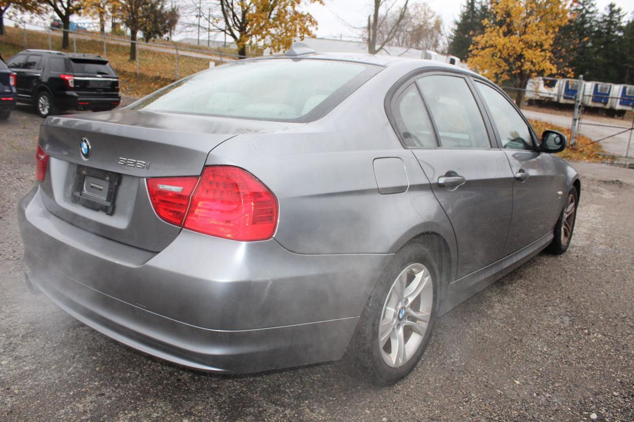 2009 BMW 3 Series 328i xDrive Photo2