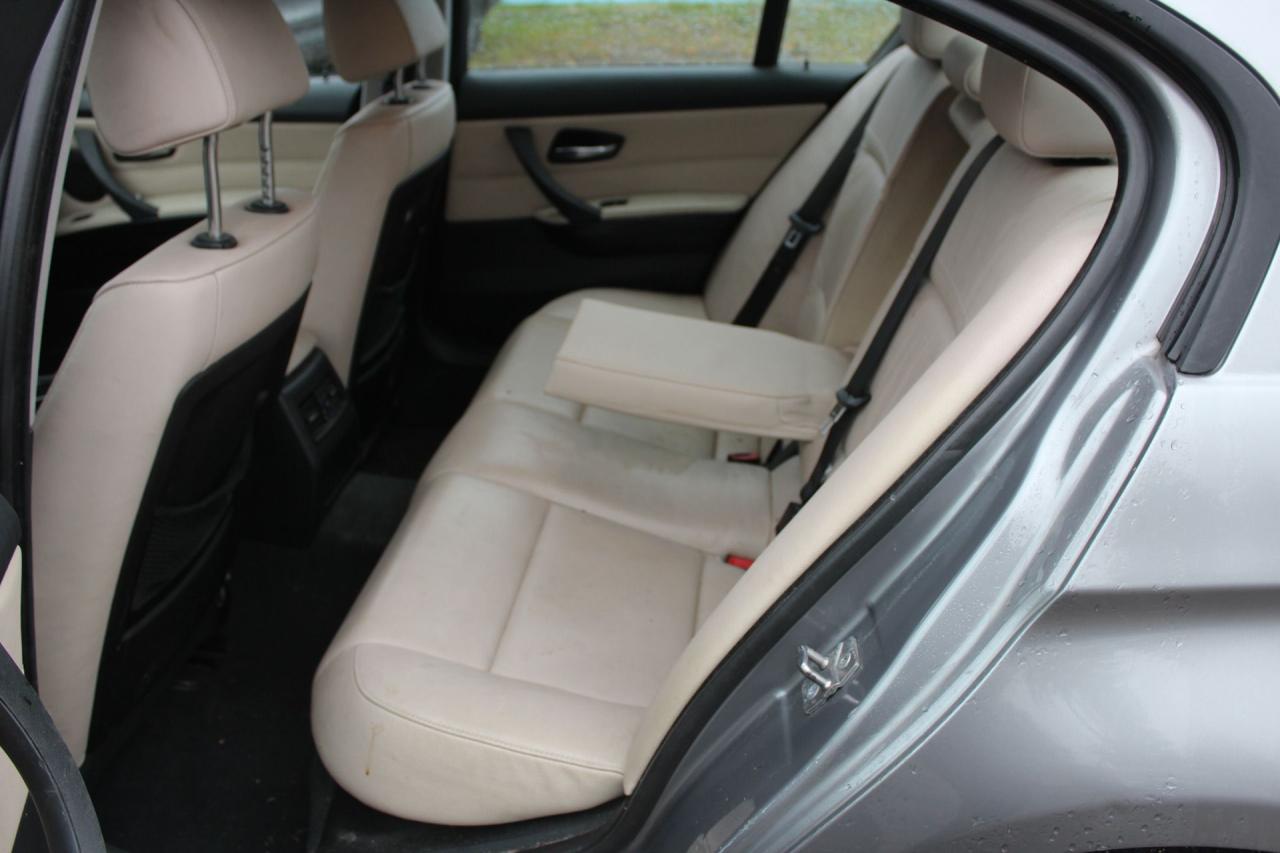 2009 BMW 3 Series 328i xDrive Photo