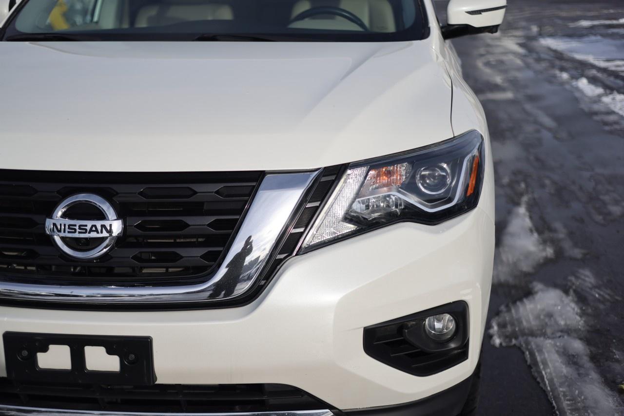 2020 Nissan Pathfinder 4x4 Platinum Photo