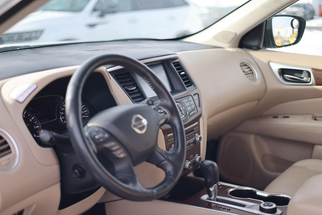 2020 Nissan Pathfinder 4x4 Platinum Photo