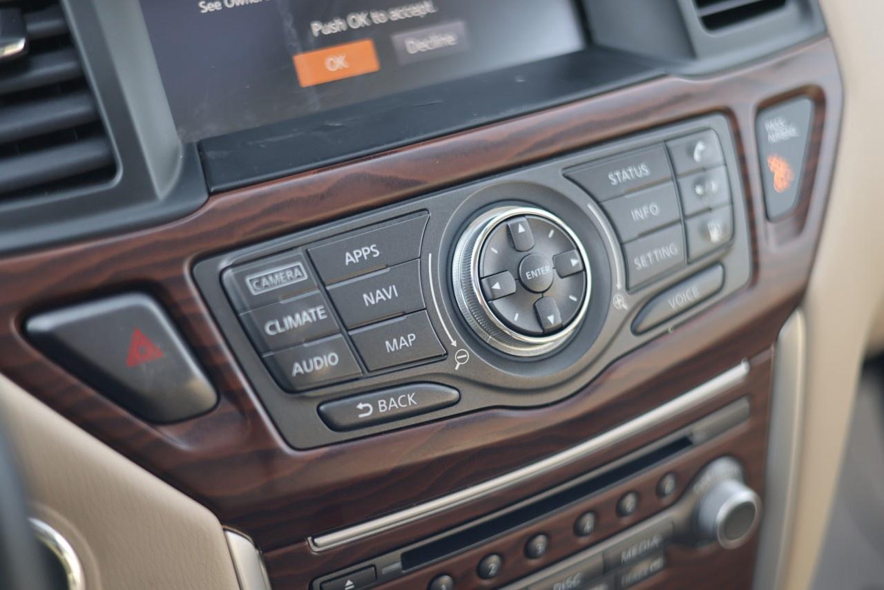 2020 Nissan Pathfinder 4x4 Platinum Photo