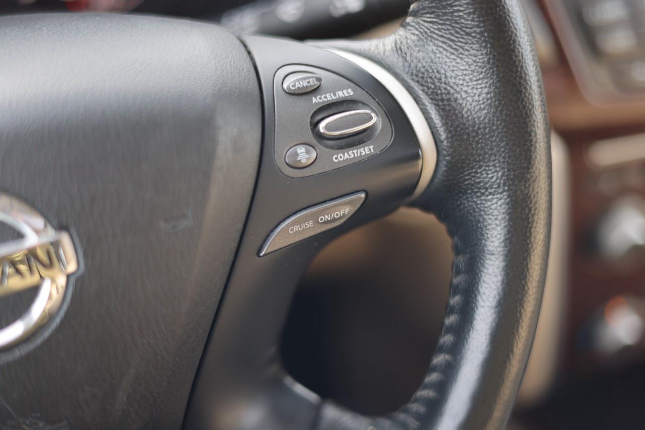 2020 Nissan Pathfinder 4x4 Platinum Photo