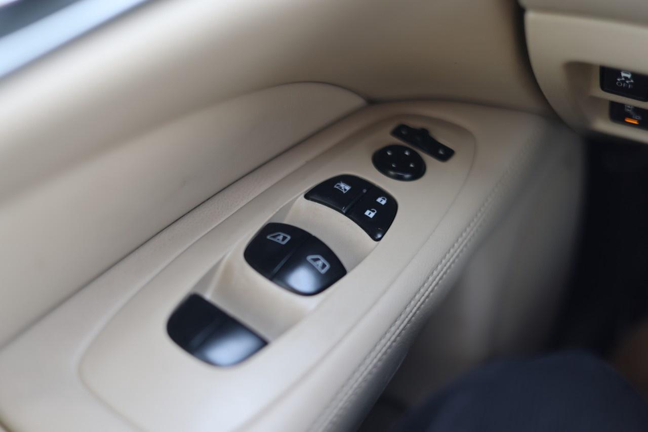 2020 Nissan Pathfinder 4x4 Platinum Photo