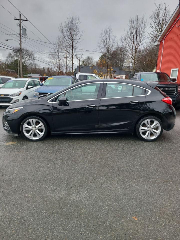 2018 Chevrolet Cruze Premier - Photo #2