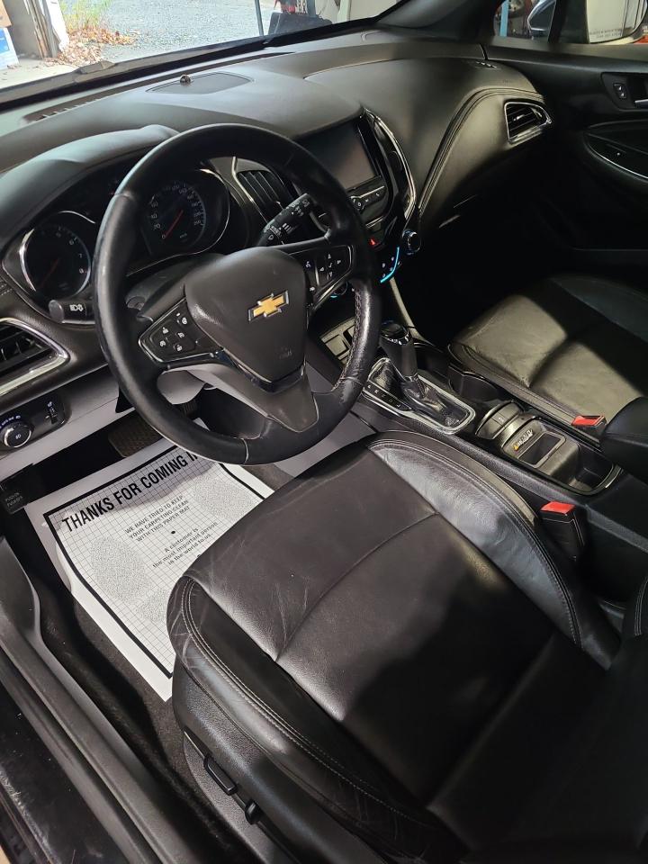 2018 Chevrolet Cruze Premier - Photo #5