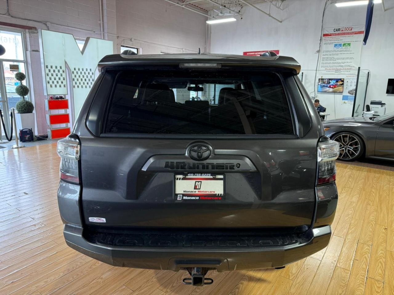 2016 Toyota 4Runner SR5 - SUNROOF|7PASSENGER|HEATEDSEATS|NAVI Photo4