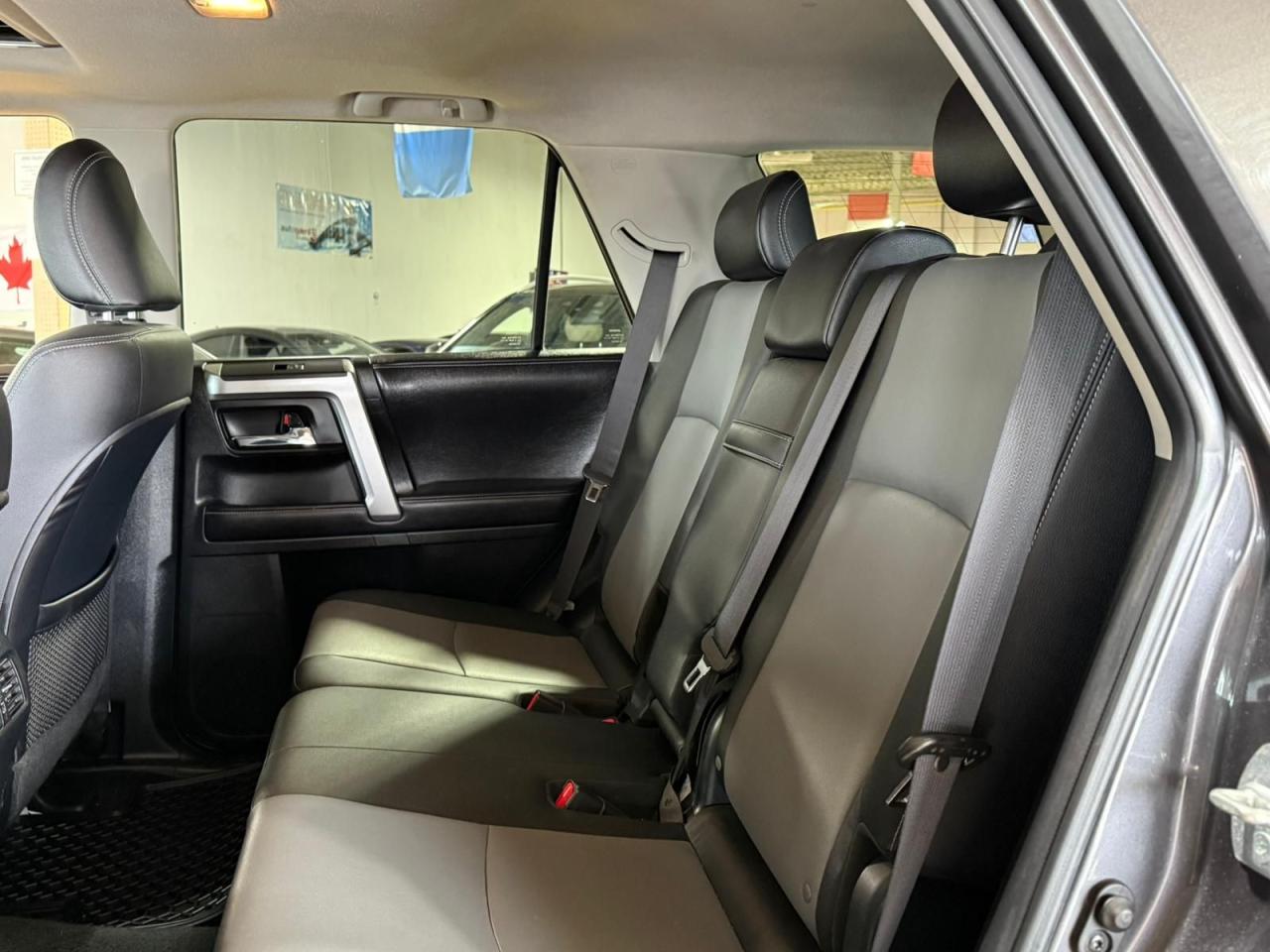 2016 Toyota 4Runner SR5 - SUNROOF|7PASSENGER|HEATEDSEATS|NAVI - Photo #9