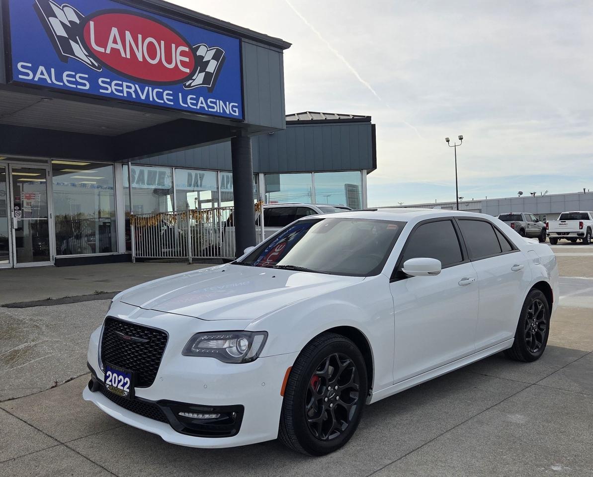 Used 2022 Chrysler 300 300S AWD for sale in Tilbury, ON
