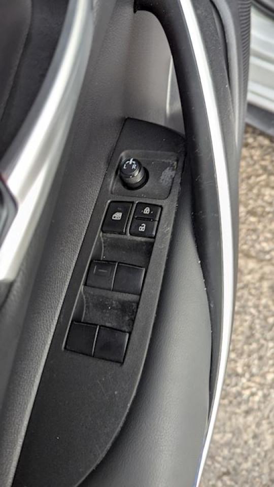 2022 Toyota Corolla SE/XSE Photo