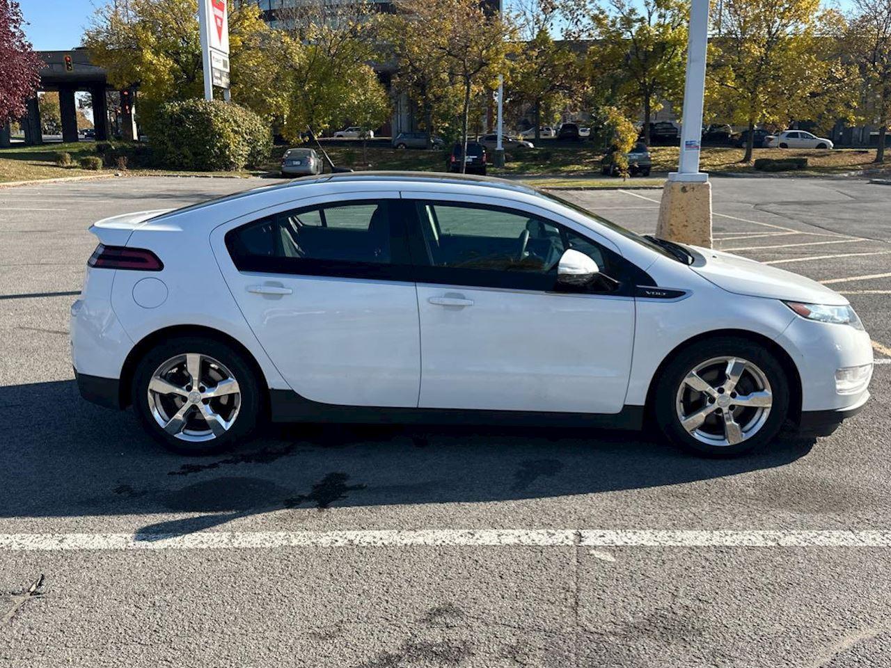 2012 Chevrolet Volt  Photo
