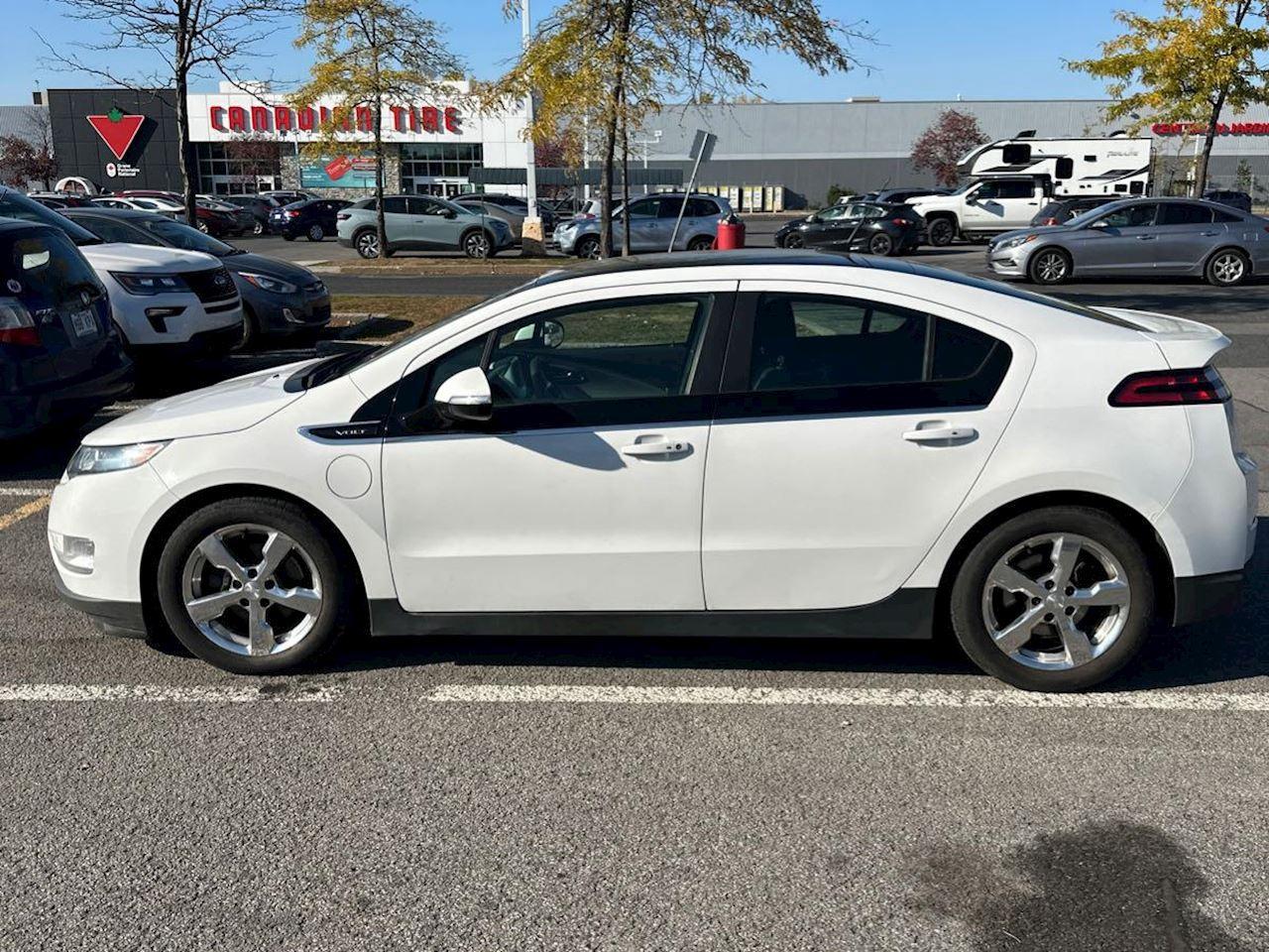 2012 Chevrolet Volt  Photo