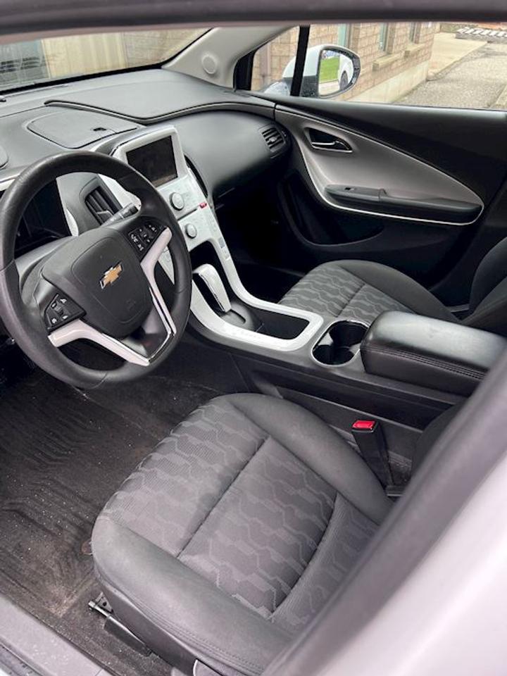 2012 Chevrolet Volt  Photo