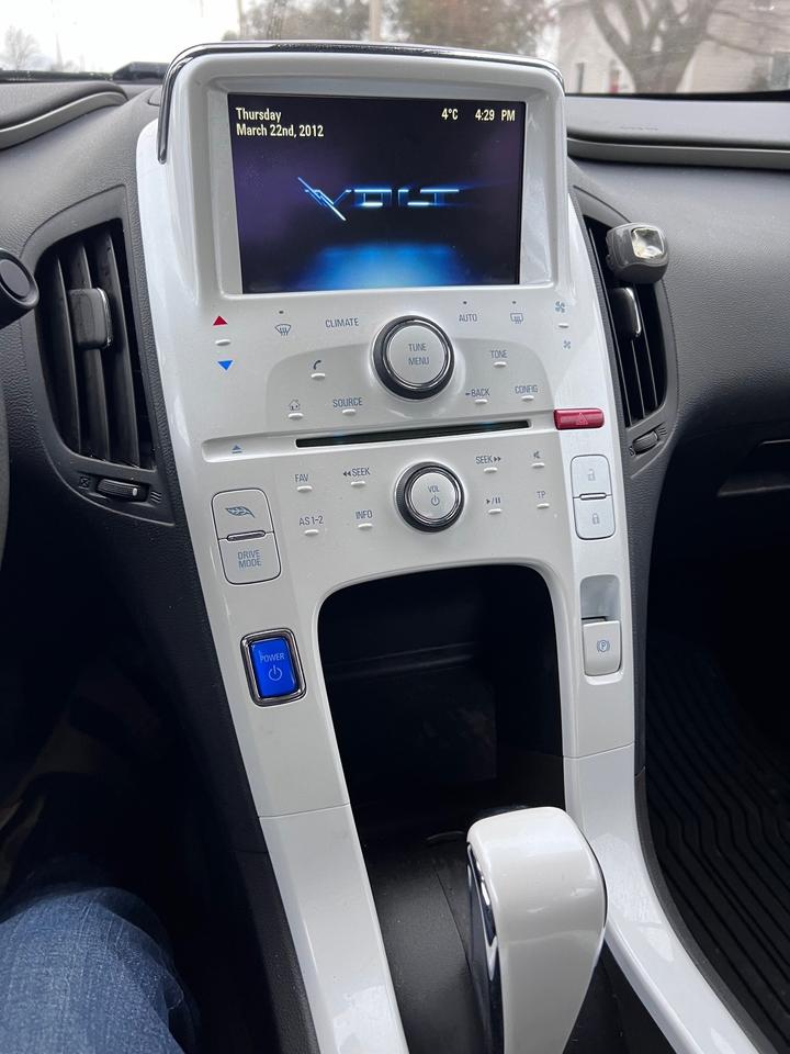 2012 Chevrolet Volt  Photo