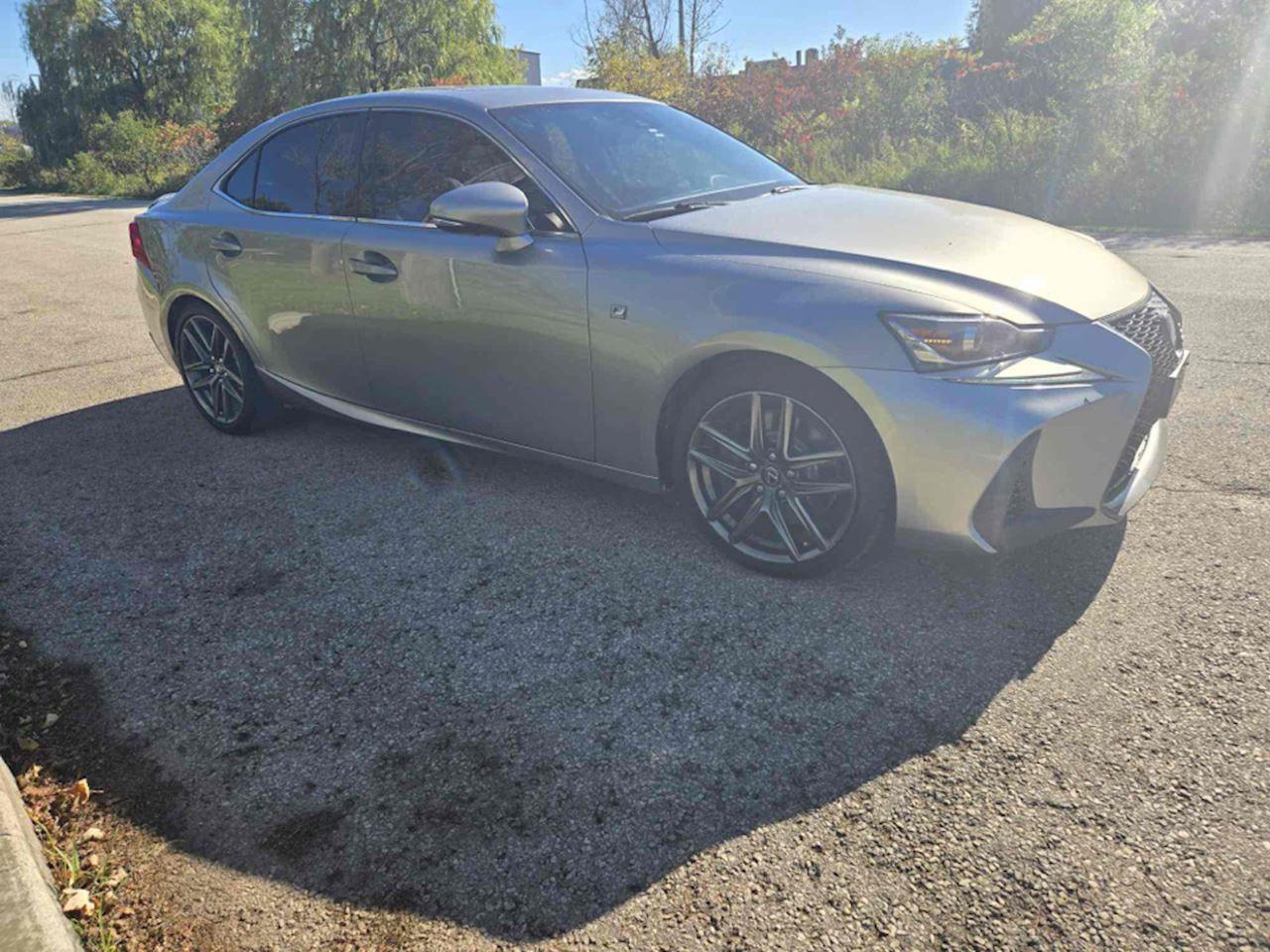 2017 Lexus IS 300  Photo3