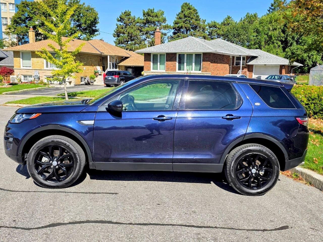 2016 Land Rover Discovery Sport HSE Photo