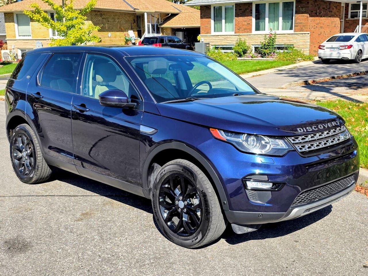 2016 Land Rover Discovery Sport HSE Photo