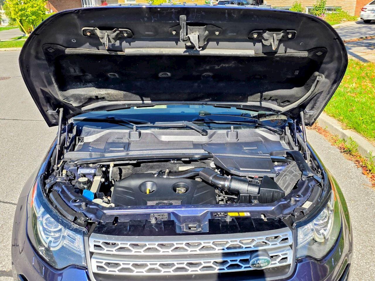 2016 Land Rover Discovery Sport HSE Photo