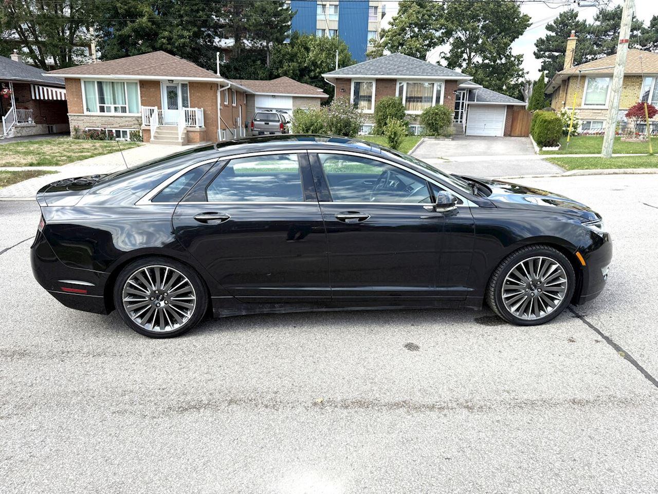 2014 Lincoln MKZ Hybrid Photo