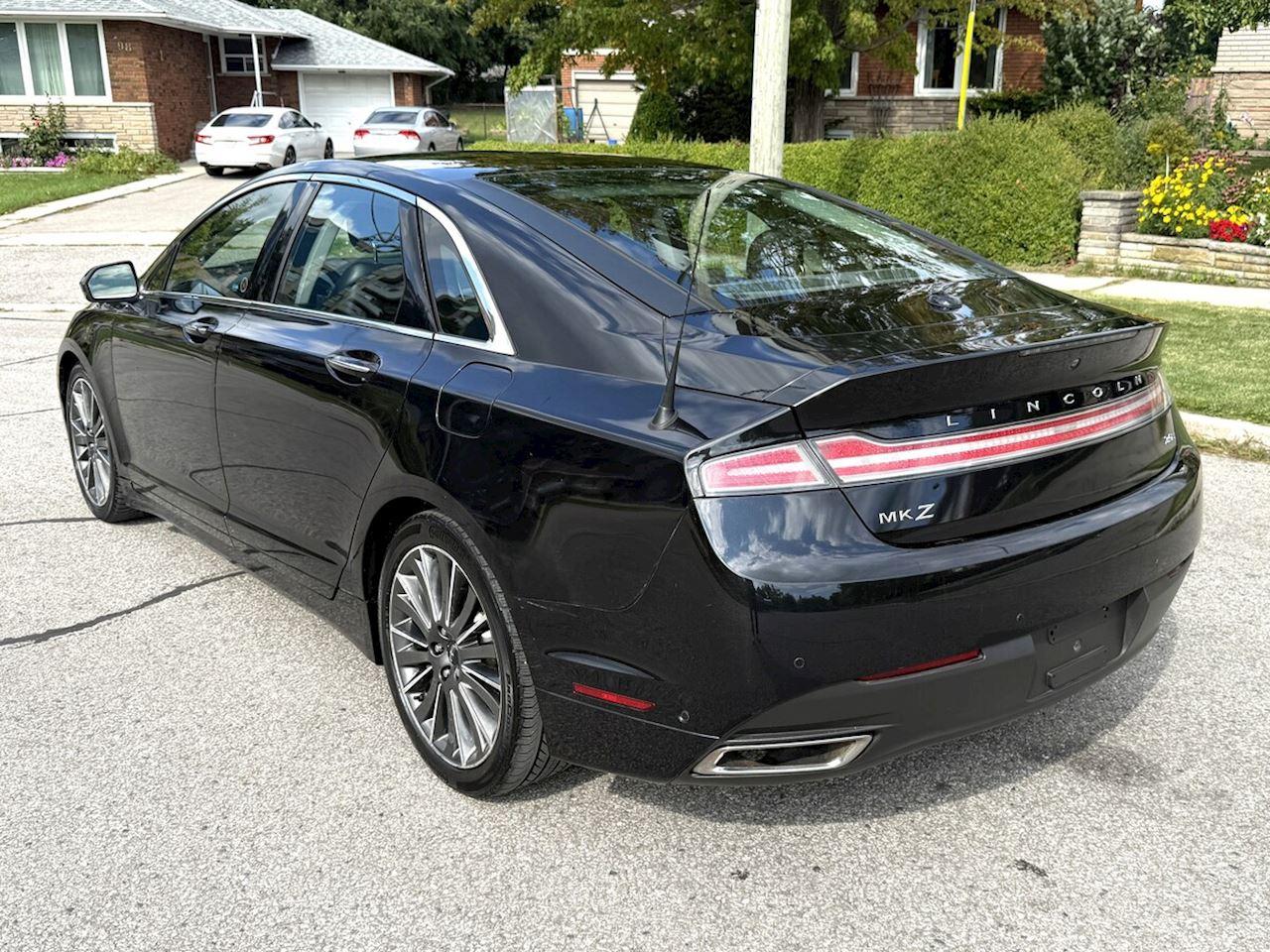 2014 Lincoln MKZ Hybrid Photo