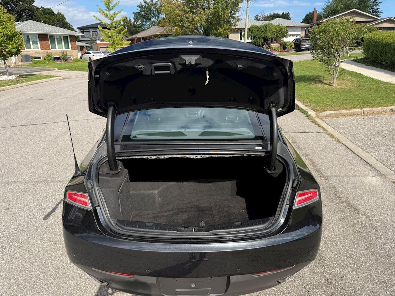 2014 Lincoln MKZ Hybrid Photo