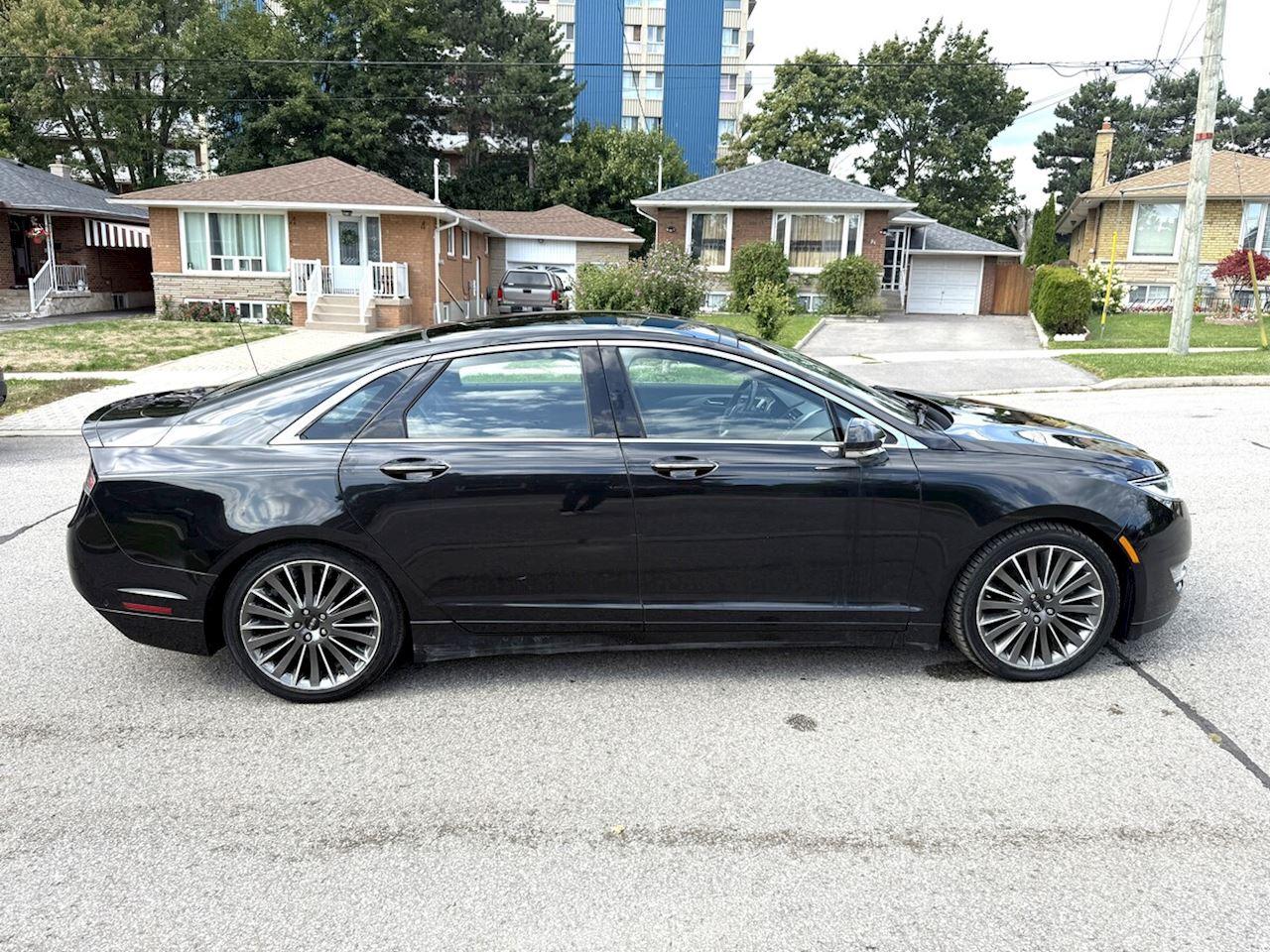 2014 Lincoln MKZ Hybrid Photo