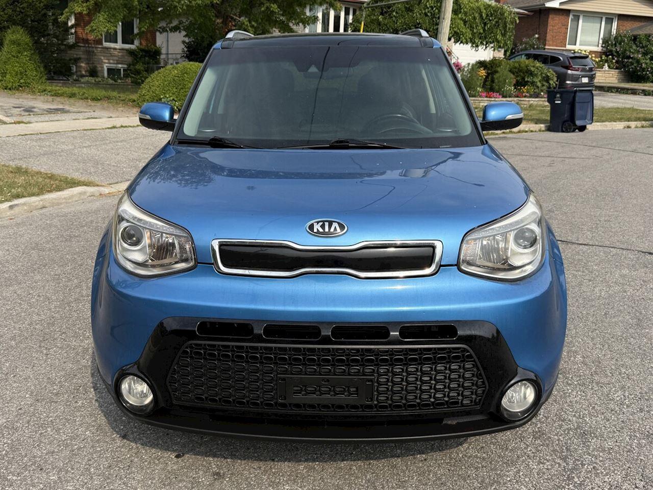 2016 Kia Soul EX/EX+ ECO/SX/SX Luxury/EX+/Sport Inferno Red/Black/Sport Onyx Black/Red/Urban Cappuccino/Urban Titanium/Urban Inferno Red/Sport Polar White/Red Photo