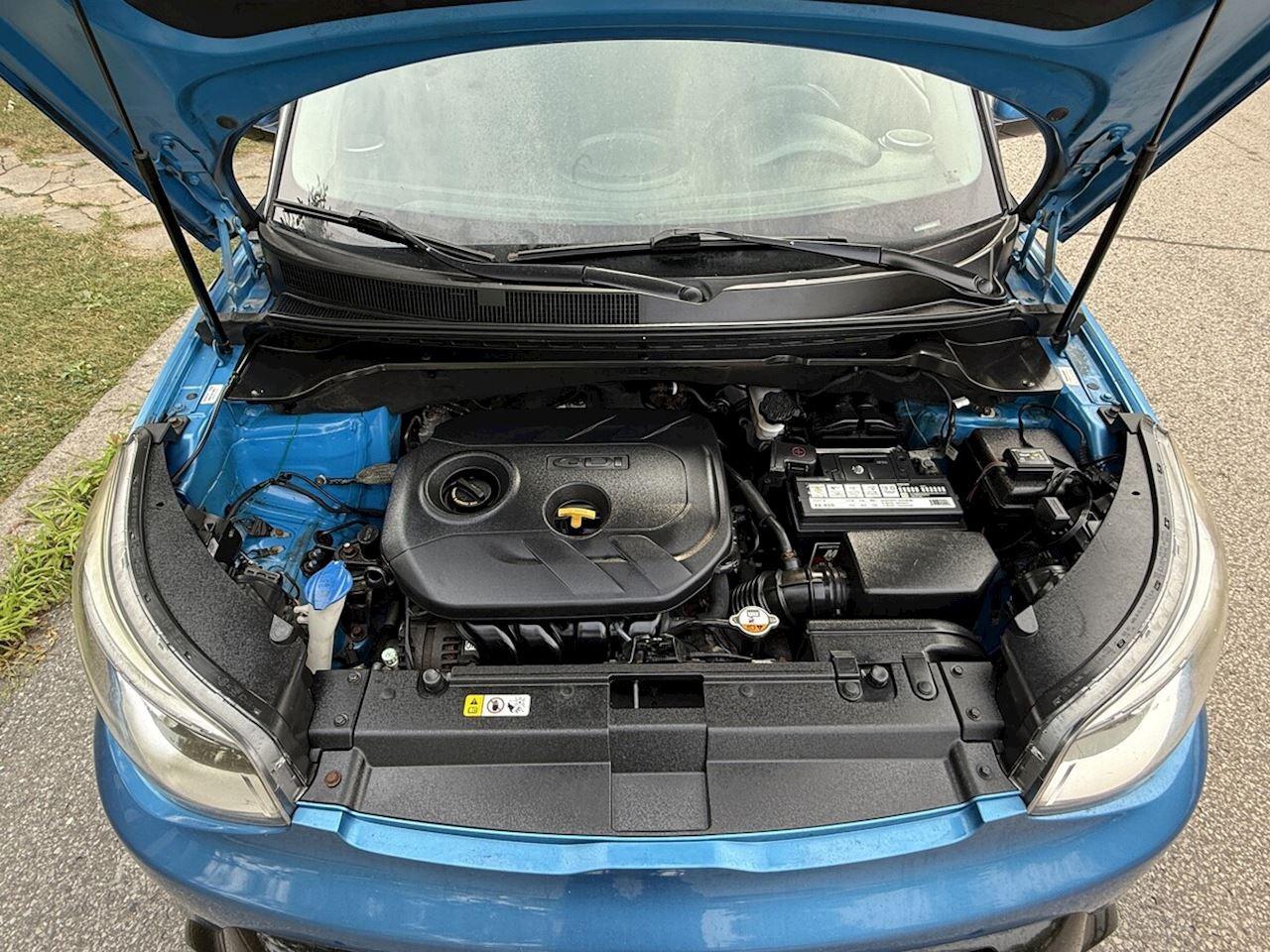 2016 Kia Soul EX/EX+ ECO/SX/SX Luxury/EX+/Sport Inferno Red/Black/Sport Onyx Black/Red/Urban Cappuccino/Urban Titanium/Urban Inferno Red/Sport Polar White/Red Photo