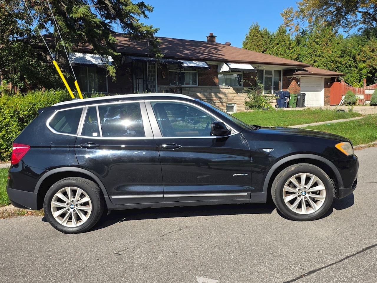 2011 BMW X3 28i Photo3