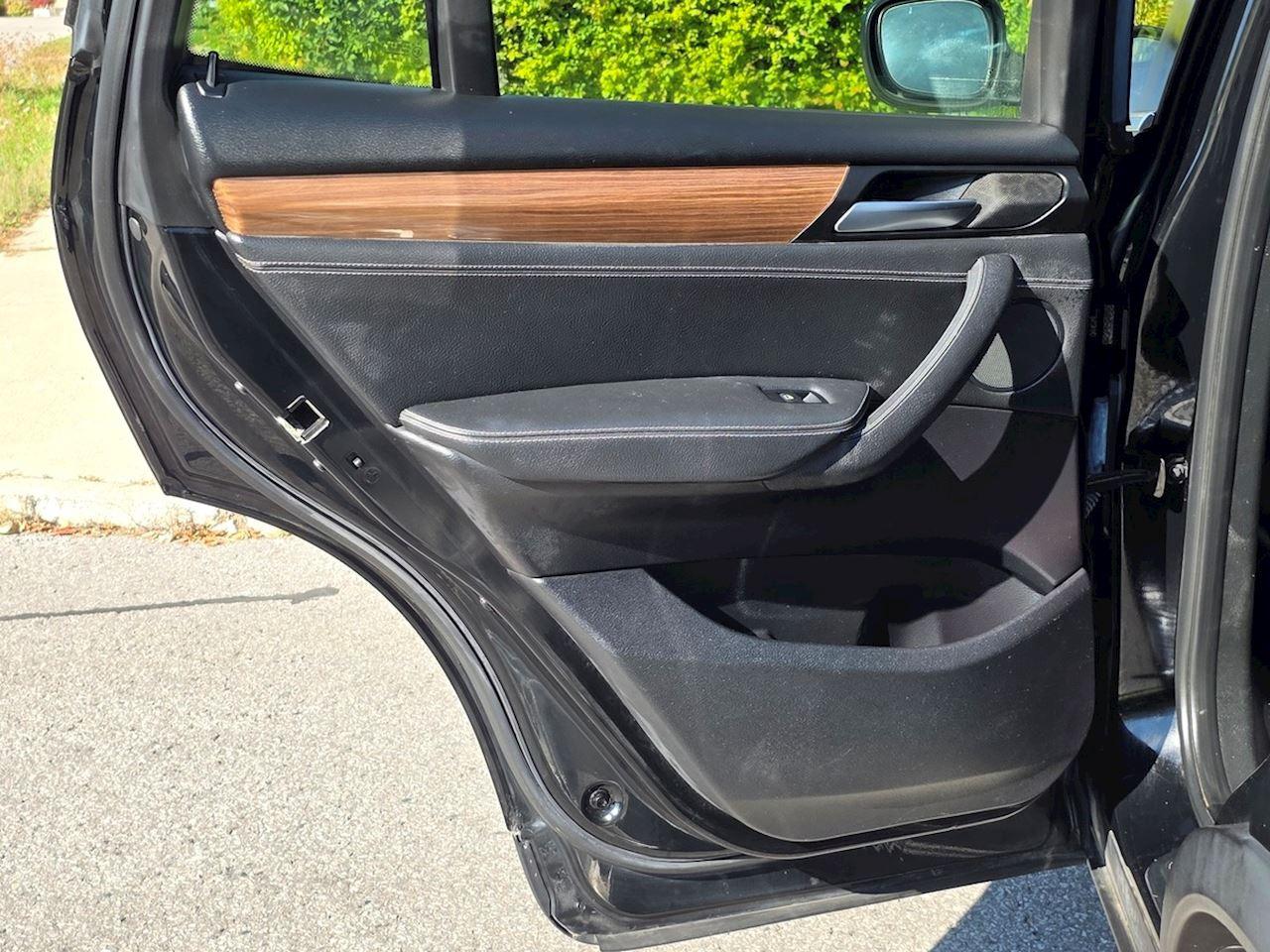 2011 BMW X3 28i Photo