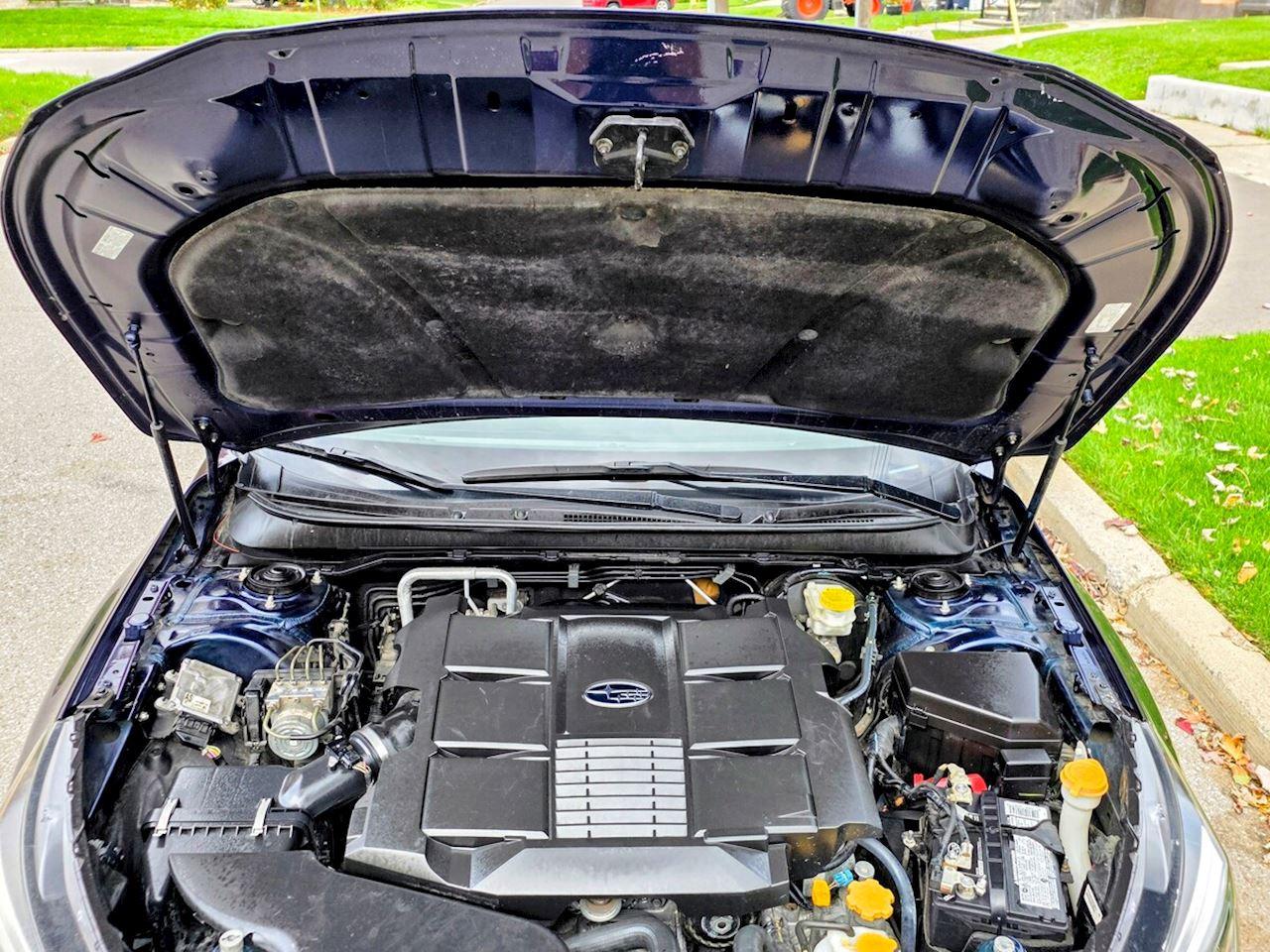 2018 Subaru Legacy LIMITED Photo